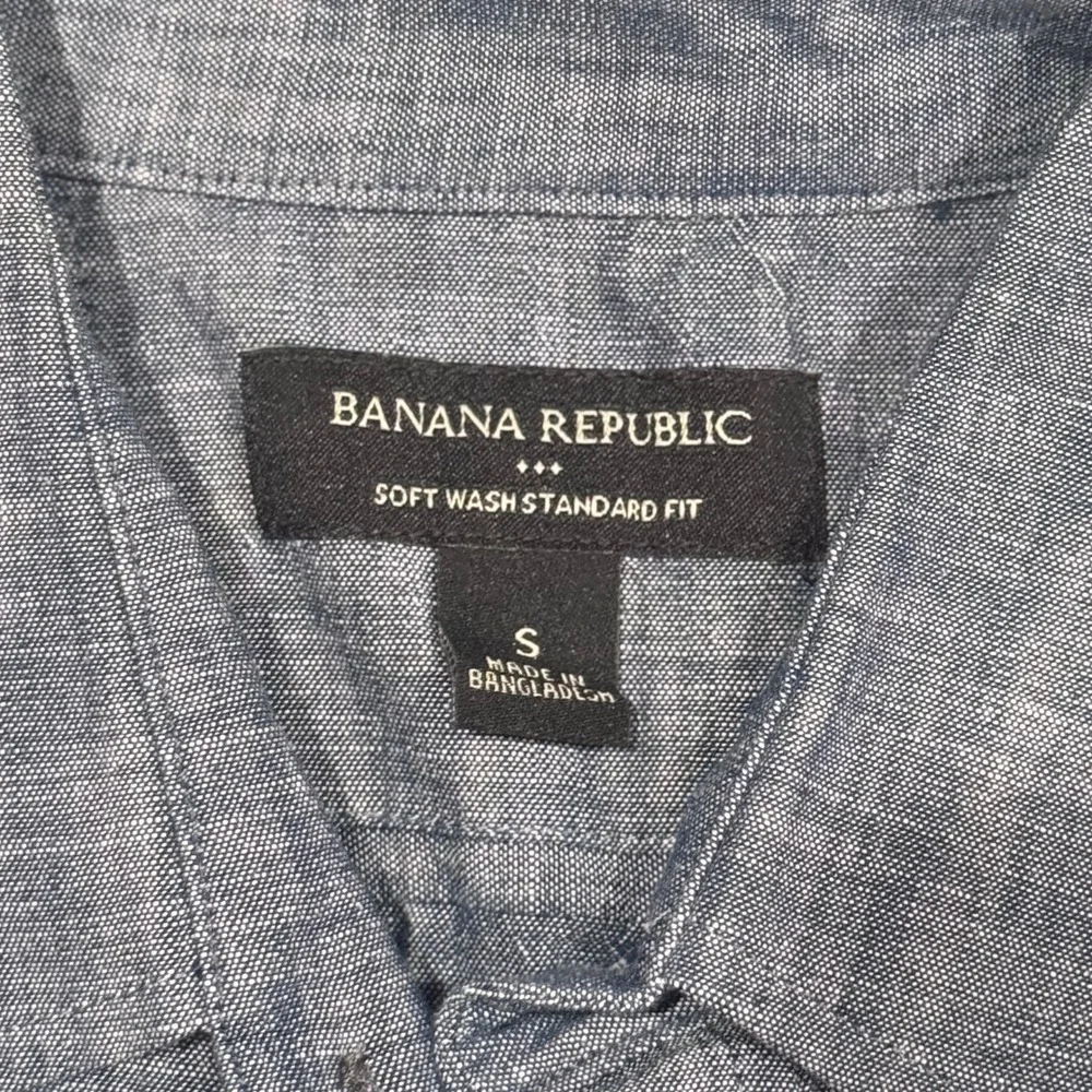 Banana Republic Button Down Shirt Mens S Short Sleeve Chambray Casual Preppy